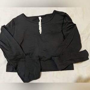 Lulu built in bra, run top